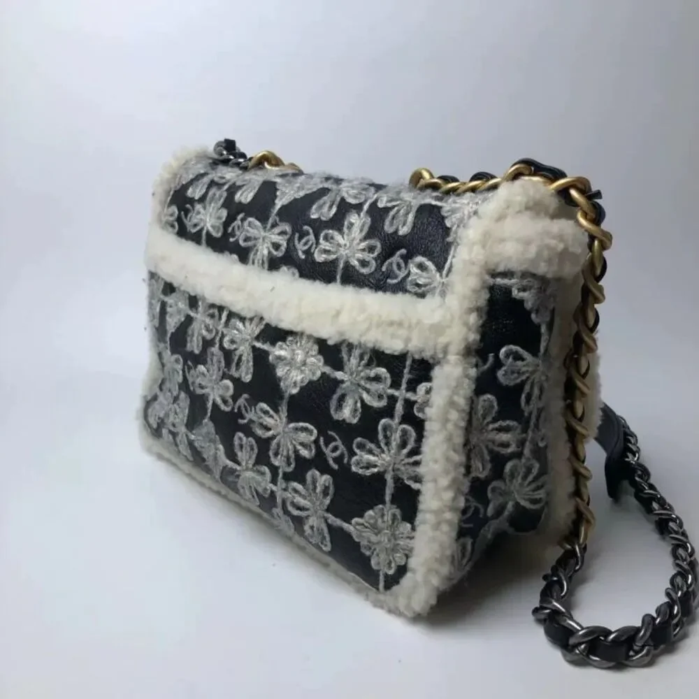 Chanel Women Pre-Loved Bag Very Good Condition